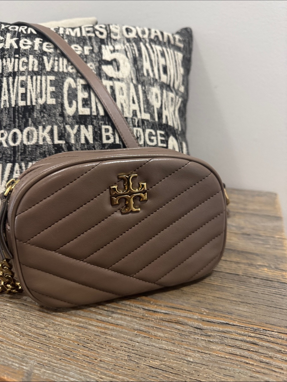 Tory Burch Taupe Quilted Leather Camera Crossbody with Gold Hardware - Picture 3 of 15